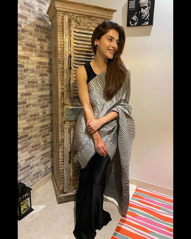 Mehreen Pirzada InstaGram New Pics